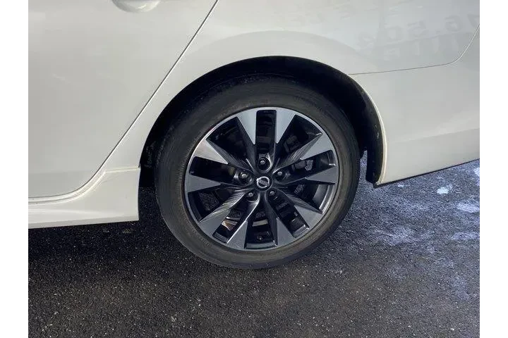 $11657 : Nissan Sentra 2019 SR 4dr Se image 10