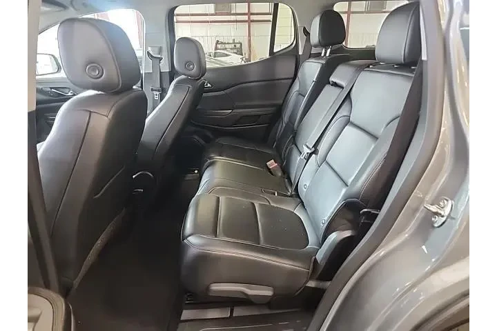 $20980 : GMC Acadia 2023 SLT 4dr SUV image 5