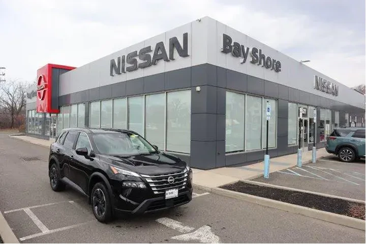 $22961 : Nissan Rogue 2025 AWD SV 4dr image 1