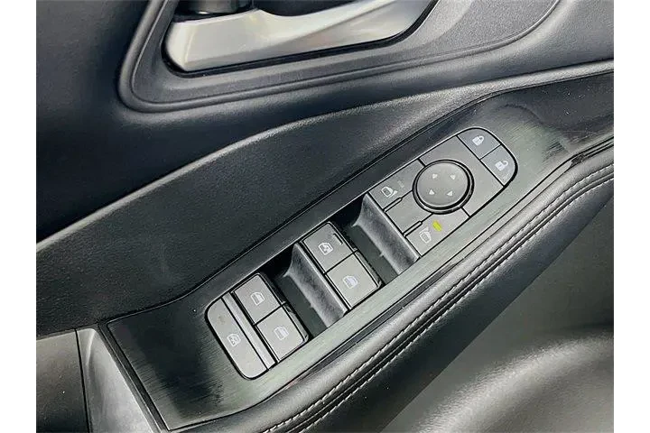 $25988 : Nissan Rogue 2025 SV 4dr Cro image 9