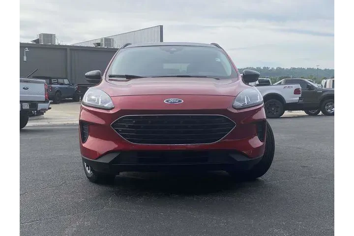 $17490 : Ford Escape 2022 SE 4dr SUV image 9