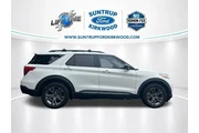 $19449 : Ford Explorer 2021 AWD XLT 4 thumbnail