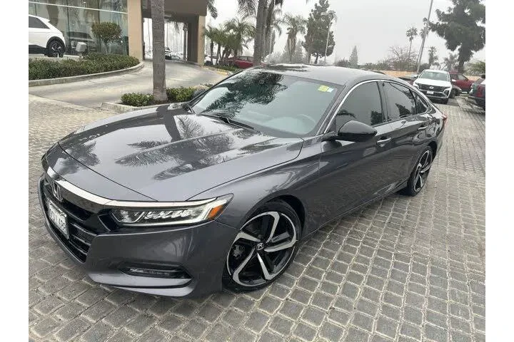 $18995 : Honda Accord 2019 Sport 4dr image 1