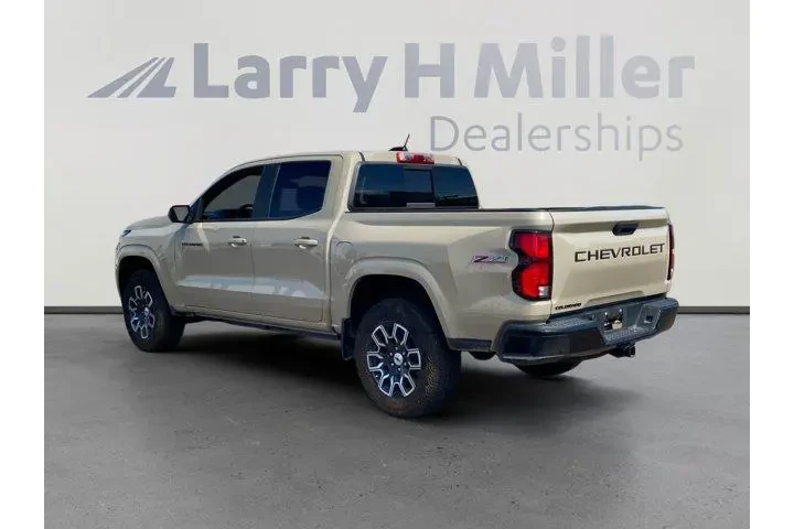 Chevrolet Colorado 2024 4x4 image 3