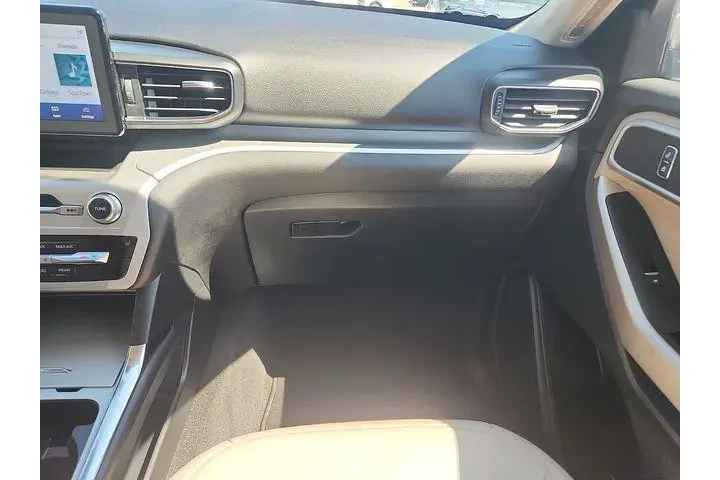 $31888 : Ford Explorer 2022 AWD XLT 4 image 10