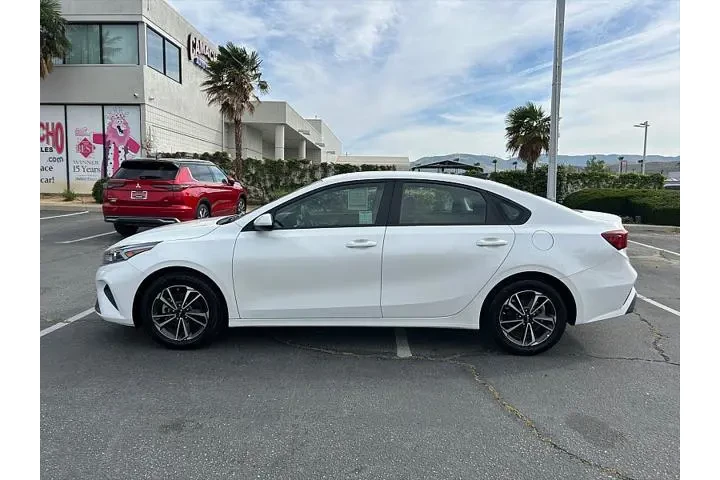 $21995 : Kia Forte 2024 LX 4dr Sedan image 5