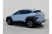 $28820 : Hyundai KONA 2026 SEL Premiu thumbnail