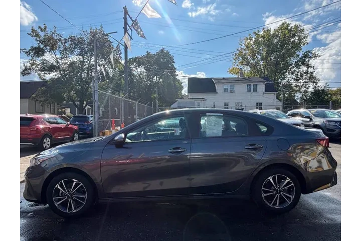 $21995 : 2024 Forte LXS image 5