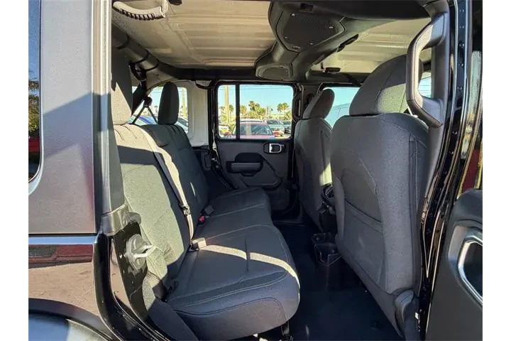 $28895 : Jeep Wrangler 2024 4x4 Sport image 7