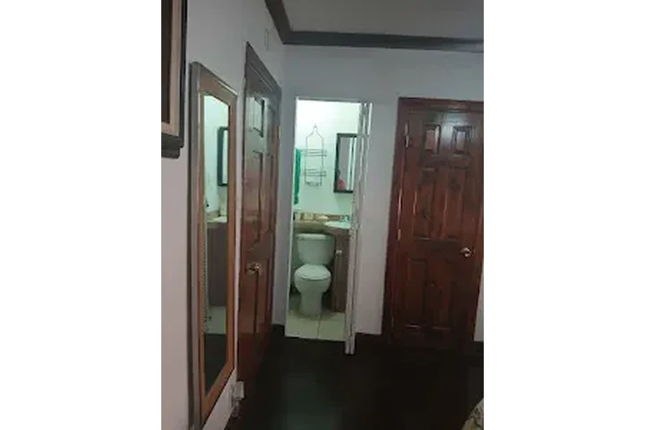 $1100 : UPTOWN WHITTIER CUARTO image 3