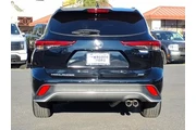 $37777 : Toyota Highlander 2023 LE 4d thumbnail