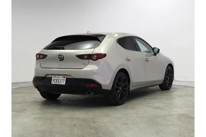 $25998 : Mazda Mazda3 Hatchback 2022 image 8