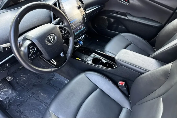 $24989 : Toyota Prius Prime 2022 LE 4 image 10