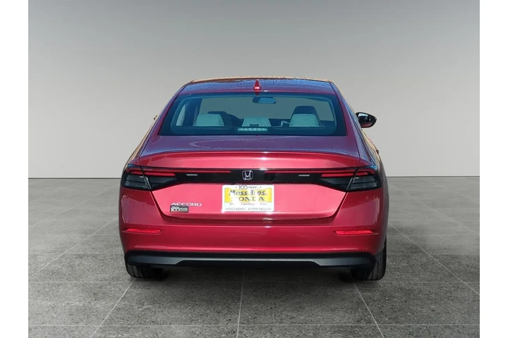 $28500 : Honda Accord 2023 image 4