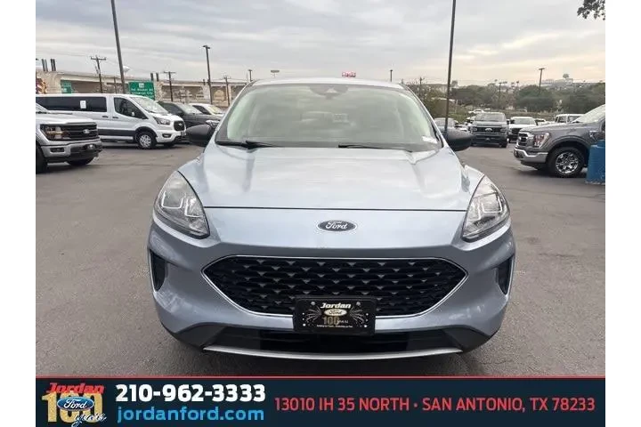 $20944 : Ford Escape 2022 SE 4dr SUV image 2