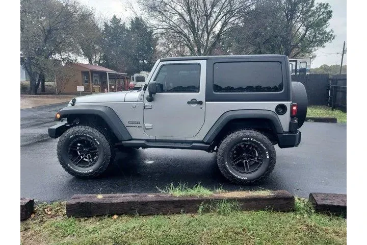 $17208 : Jeep Wrangler 2014 4x4 Sport image 8