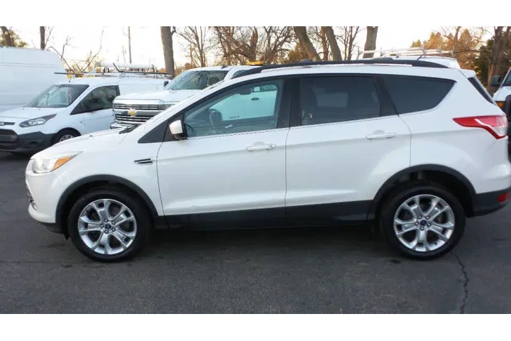 $7900 : 2013 Escape SE image 5