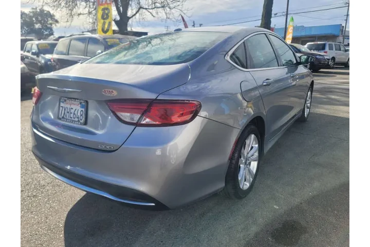 $8999 : 2015 200 Limited image 6