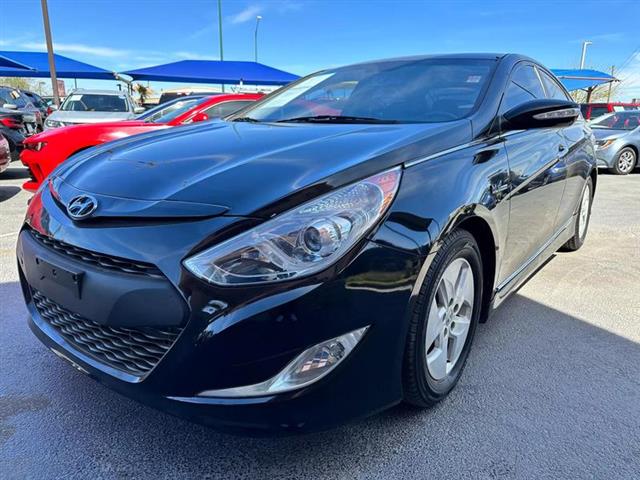 $9995 : Pre-Owned 2012 Sonata Hybrid image 2