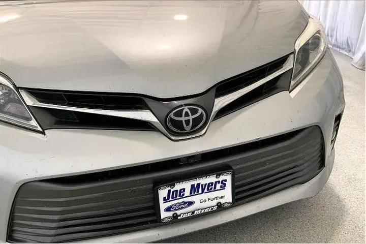 $25991 : Toyota Sienna 2019 XLE 7-Pas image 7