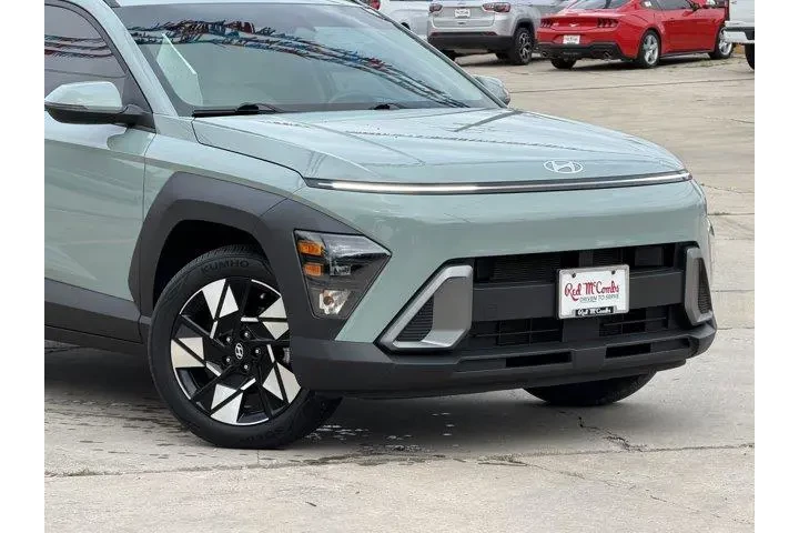 $24144 : Hyundai KONA 2024 SEL 4dr Cr image 3