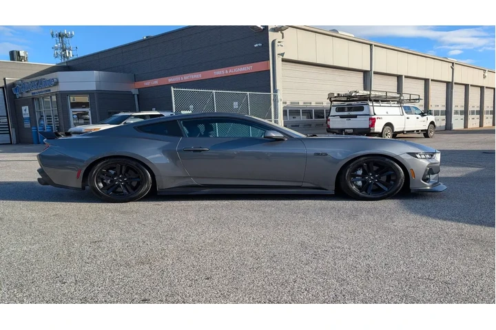 $39000 : Ford Mustang 2024 GT 2dr Fas image 7