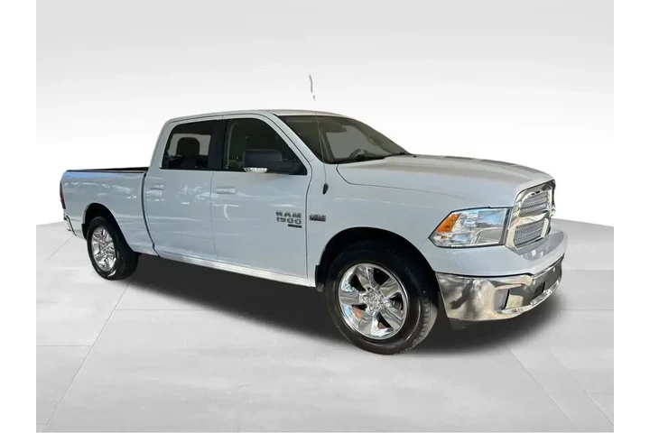 $17743 : Ram 1500 Classic 2019 4x2 Bi image 2