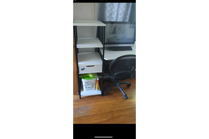 $70 : Escritorio casi nuevo , image 2