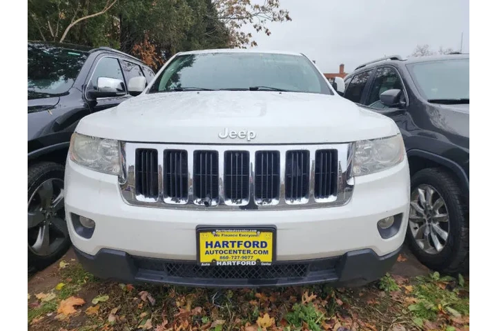 $9999 : 2013 Grand Cherokee Laredo image 5