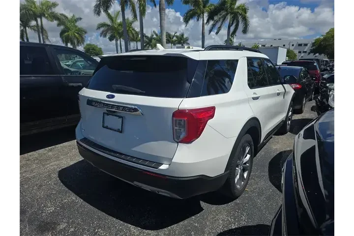 $24990 : Ford Explorer 2023 XLT 4dr S image 4