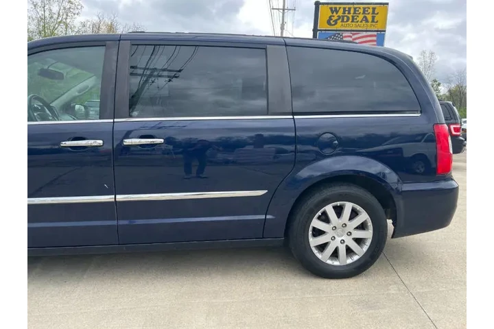 $6995 : 2015 Town and Country Touring image 4