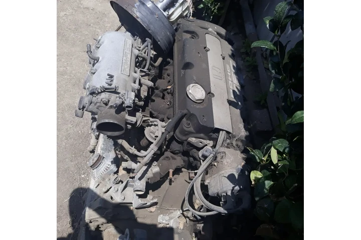 $750 : Engine swap h22 complete Motor image 2