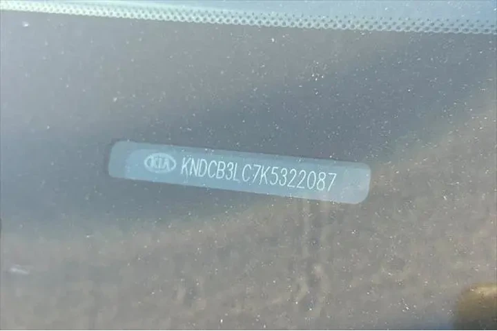 $16990 : Kia Niro 2019 LX 4dr Crossov image 8