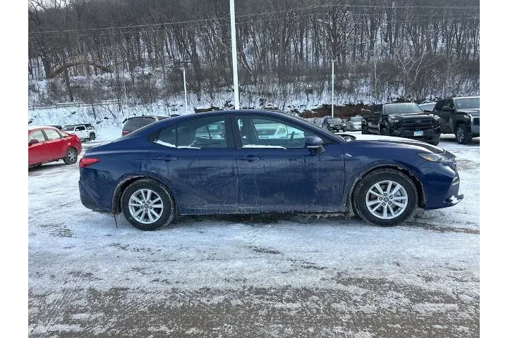 $30995 : Toyota Camry 2026 AWD LE 4dr image 7