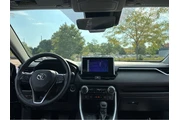 $31997 : Gold Certified2024 RAV4 XLE thumbnail