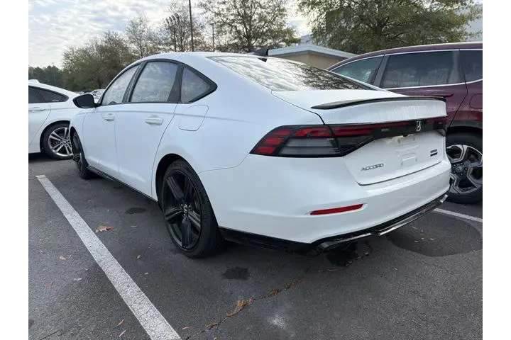 $28367 : Honda Accord Hybrid 2023 Spo image 5