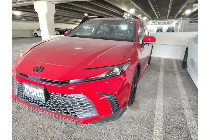 $34980 : Toyota Camry 2026 SE 4dr Sed image 1