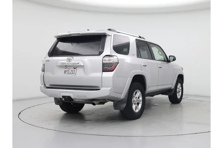 $30998 : Toyota 4Runner 2020 4x4 SR5 image 8