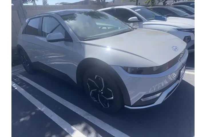 $24249 : Hyundai IONIQ 5 2024 SE 4dr image 2