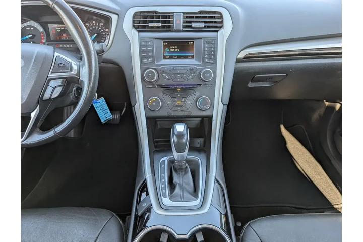 $5931 : Ford Fusion 2015 SE 4dr Seda image 7