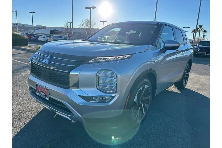 $24995 : Mitsubishi Outlander 2024 AW image 4