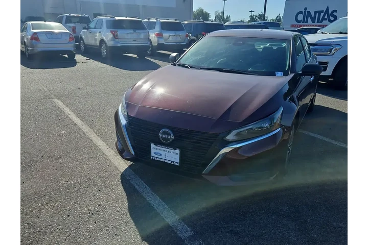 $18000 : Nissan Altima 2024 2.5 SV 4d image 1