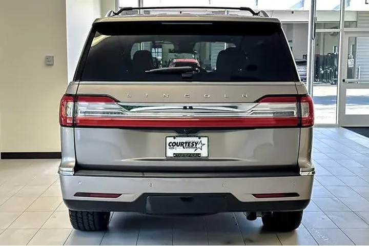 $30306 : Lincoln Navigator 2018 4x4 R image 5