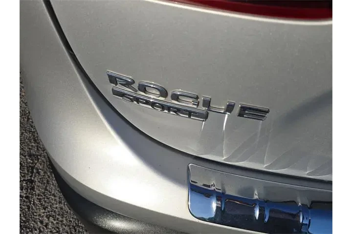 $13590 : Nissan Rogue Sport 2018 S 4d image 7