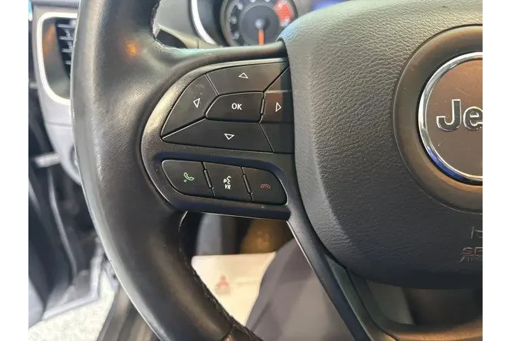 $21999 : Jeep Cherokee 2021 4x4 Trail image 8