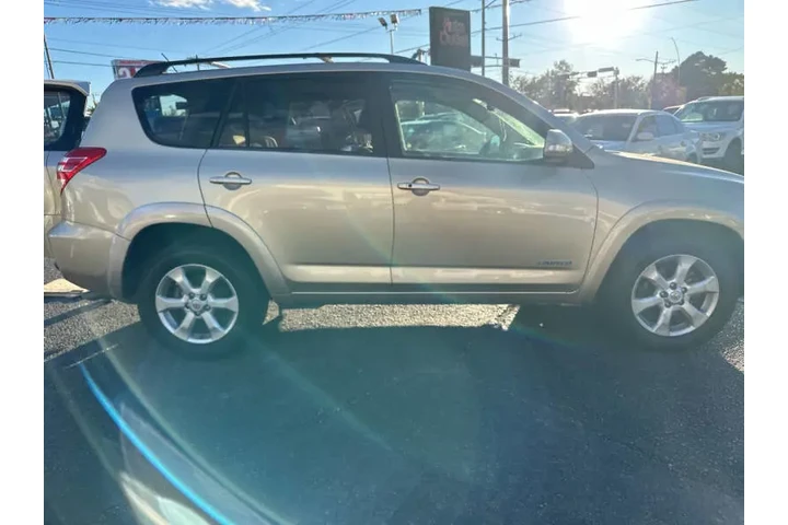 2009 RAV4 Limited image 7