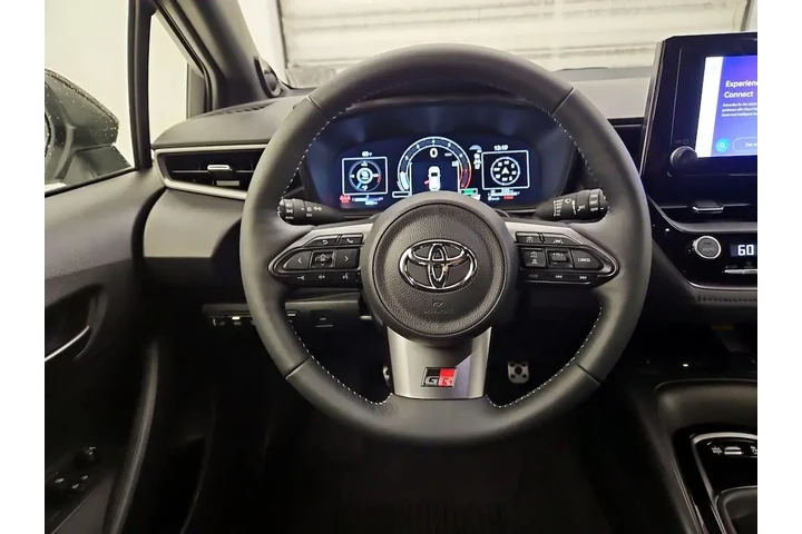 $39998 : Toyota GR Corolla 2024 AWD P image 10