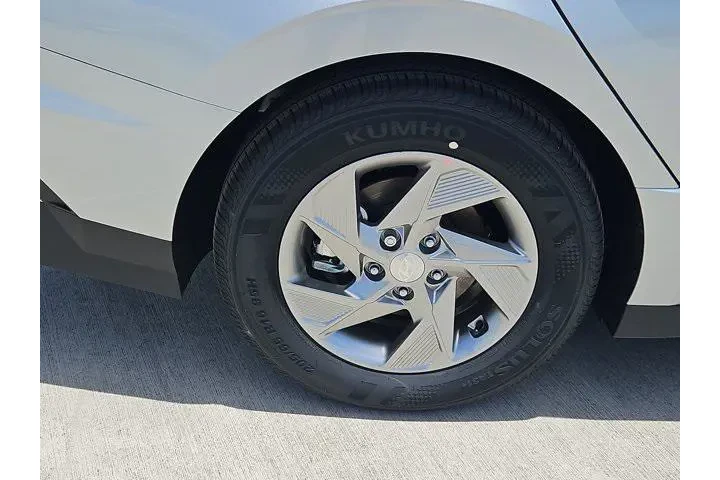 $23745 : Hyundai SONATA 2025 SE 4dr S image 5