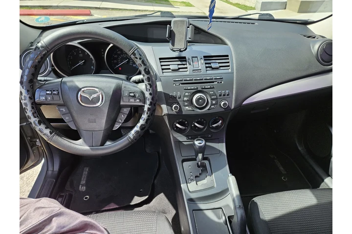 $3000 : Vendo  Mazda 3 image 6