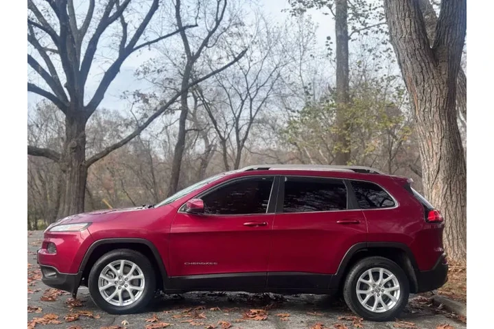 $6999 : 2014 Cherokee Latitude image 6